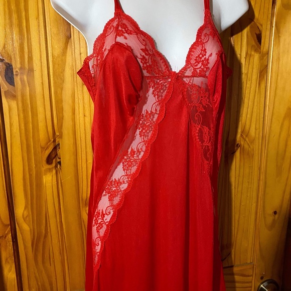 Vintage Red Texasheen Peignoir Set - Picture 10 of 11